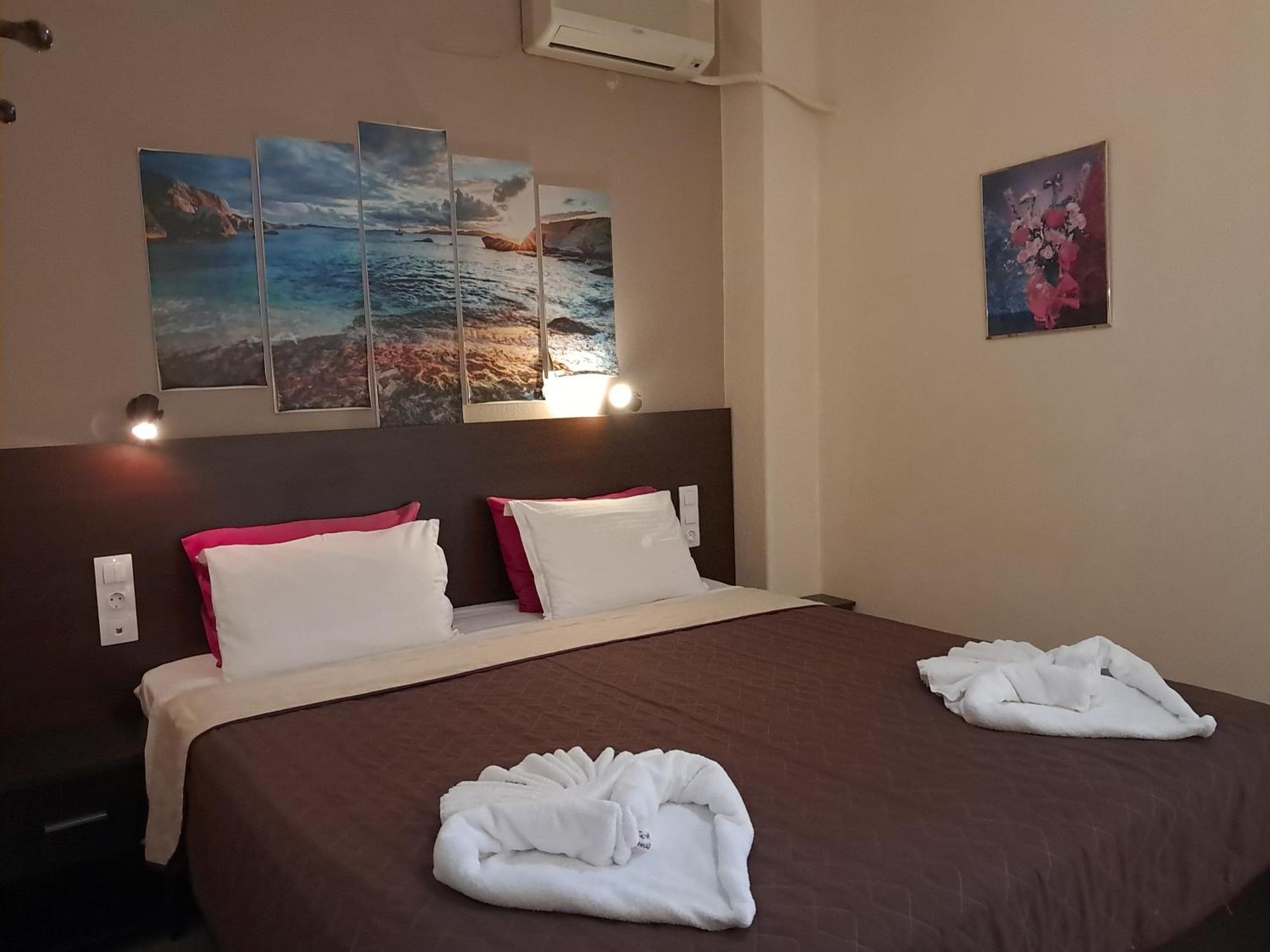 Gorgona Hotel Patitiri  Ngoại thất bức ảnh