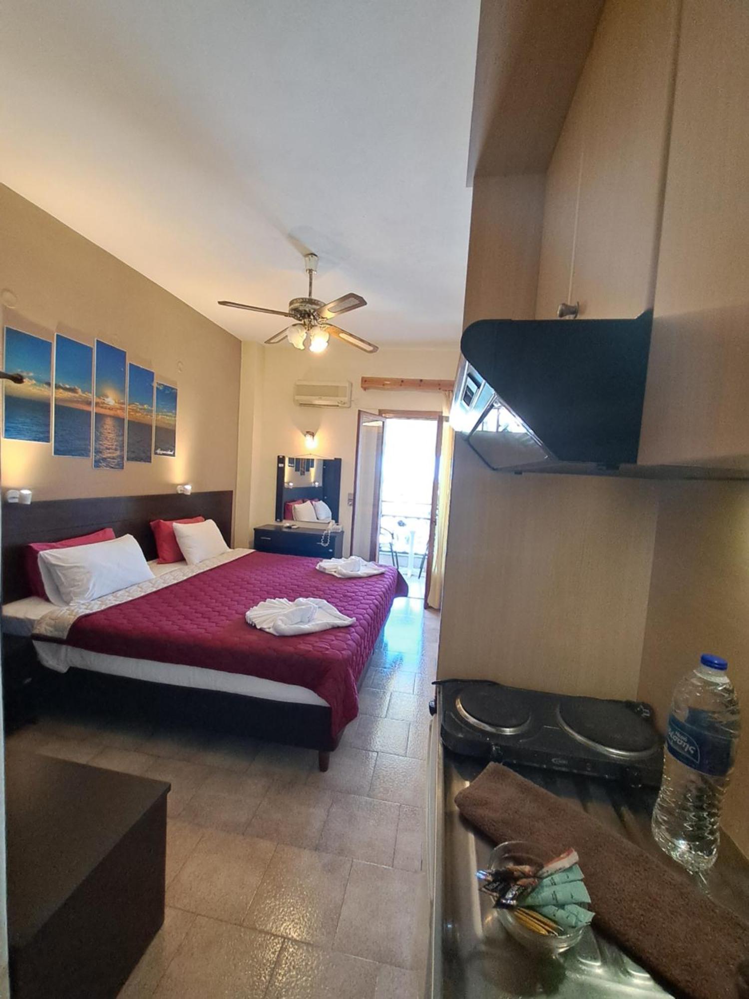 Gorgona Hotel Patitiri  Ngoại thất bức ảnh