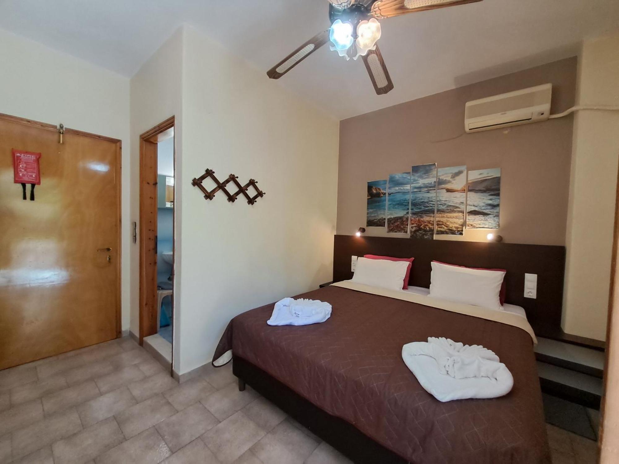 Gorgona Hotel Patitiri  Ngoại thất bức ảnh